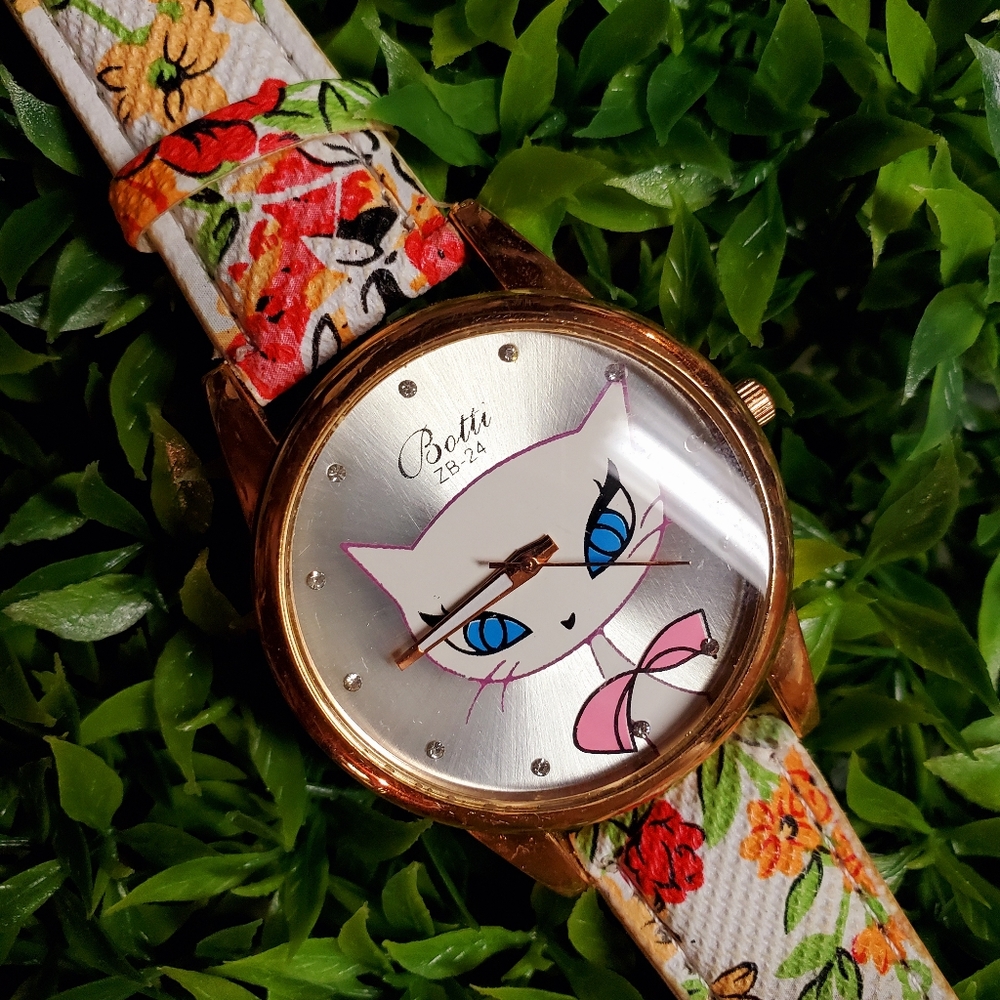 NWOT Cute Kitty Cat Watch